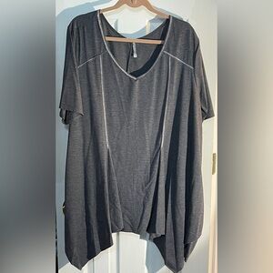 Nyah Tunic Sz 2X NWOT  Dark Gray